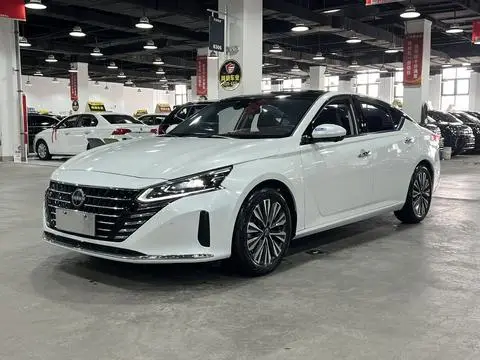 Nissan Teana 2025