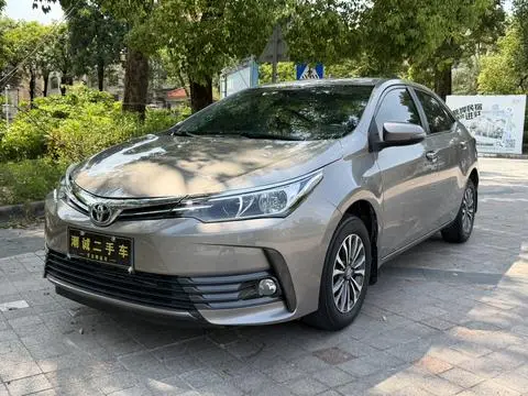 Toyota Corolla 2017 — фото 1