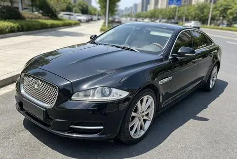 Jaguar XJ 2012