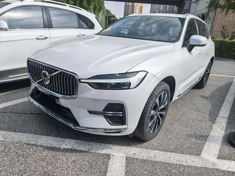 Volvo XC60 2025
