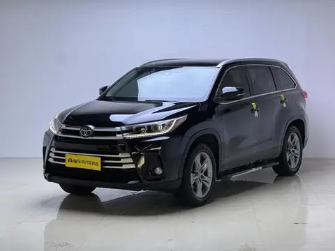 Toyota Highlander 2018 — фото 1