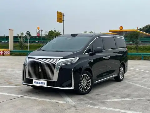 Wey 高山 PHEV 2025