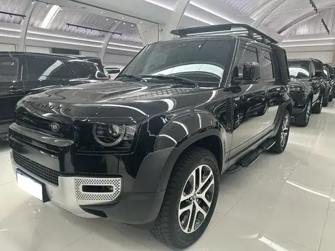 Land Rover 卫士 2025