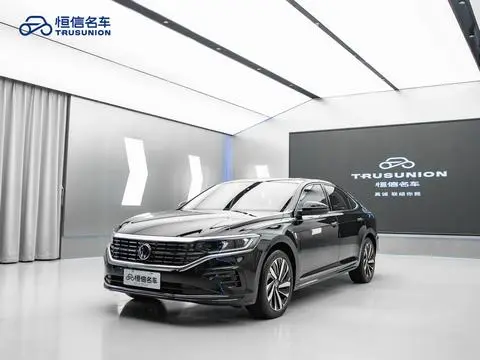 Volkswagen Passat 2023 — фото 1