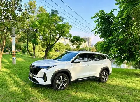 Geely 博越L 2025