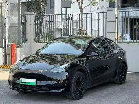 Tesla Model Y 2022 — фото 1