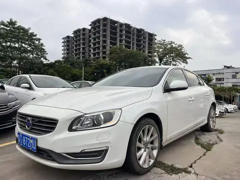 Volvo S60 2015
