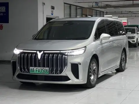 Voyah 梦想家 PHEV 2022