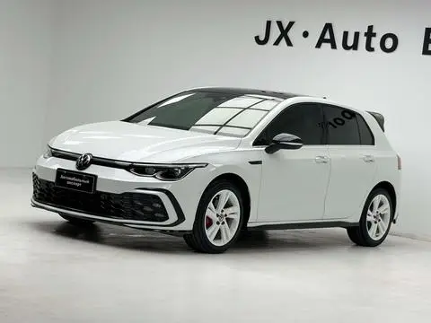 Volkswagen Golf 2021