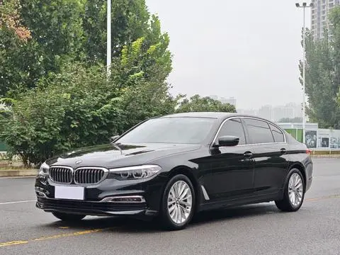 BMW 5 Series 2019 — фото 1