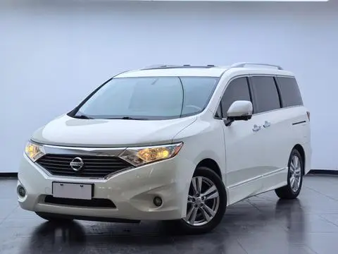 Nissan 贵士 2015