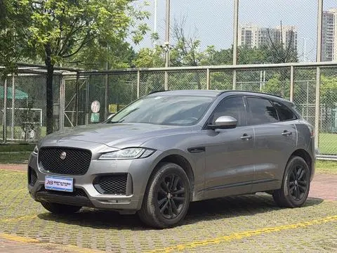 Jaguar F-PACE 2020