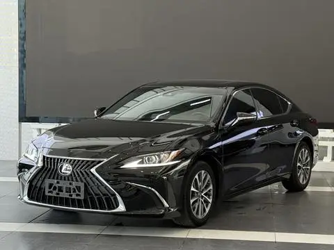 Lexus ES 2021