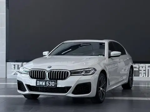 BMW 5 Series 2023 — фото 1