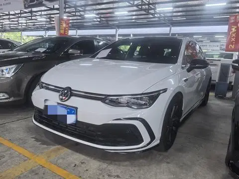 Volkswagen Golf 2021