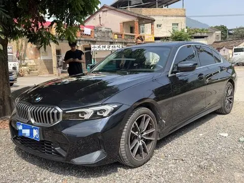 BMW 3 Series 2023 — фото 1