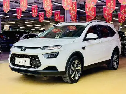 Luxgen URX 2019