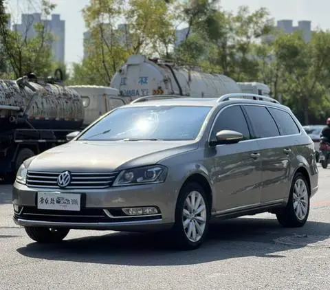 Volkswagen Magotan 2012