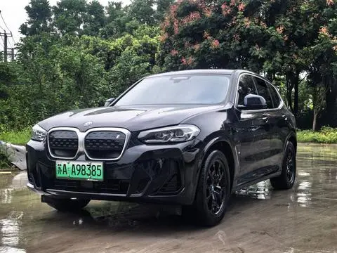 BMW iX3 2023