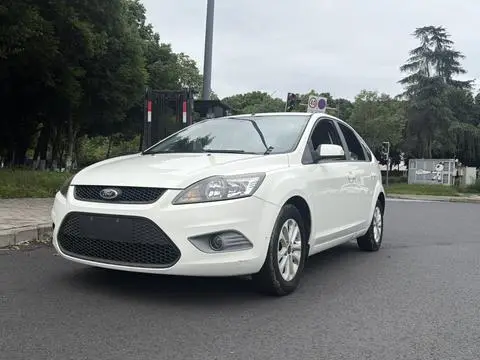Ford Focus 2013 — фото 1