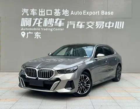 BMW 5 Series 2024