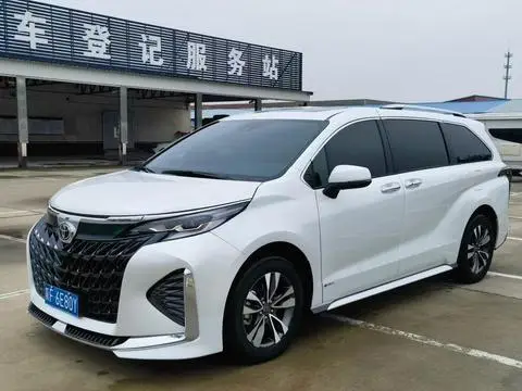 Toyota Granvia 2024