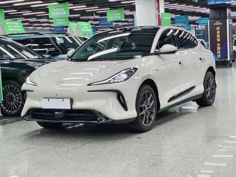 IM Motors 智己LS6 2023
