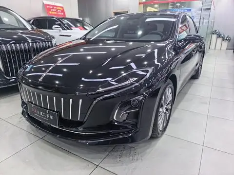 Hongqi E-QM5 2022
