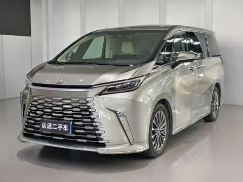 Lexus LM 2025 — фото 1