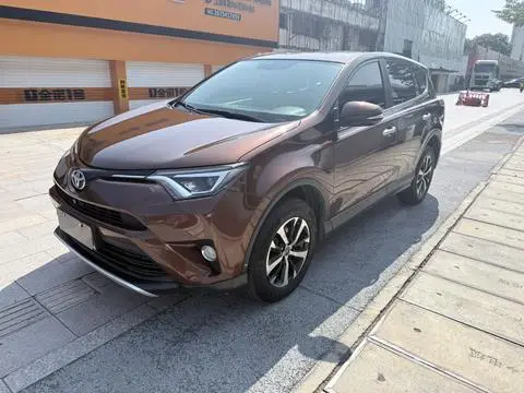 Toyota RAV4 2016 — фото 1