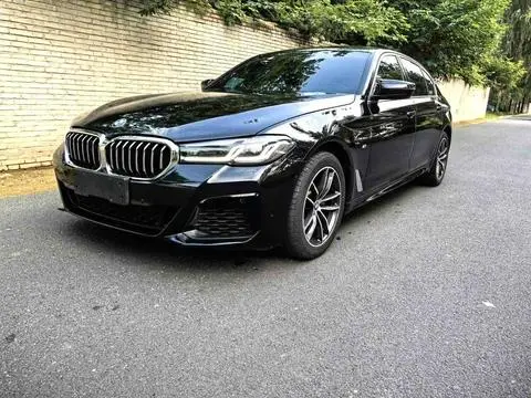 BMW 5 Series 2022 — фото 1