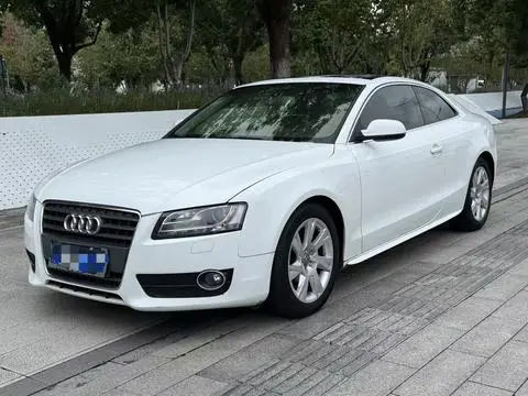 Audi A5 2010 — фото 1