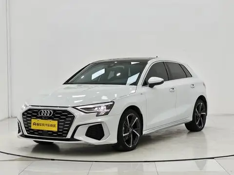 Audi A3 2023 — фото 1