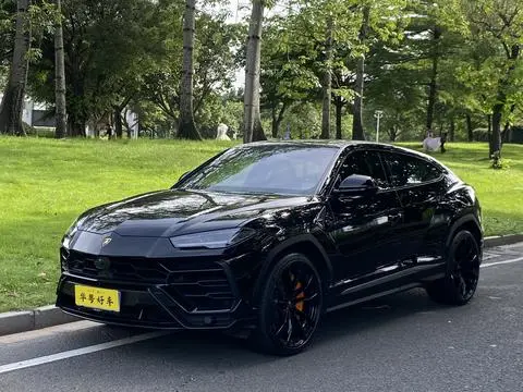 Lamborghini Urus 2021