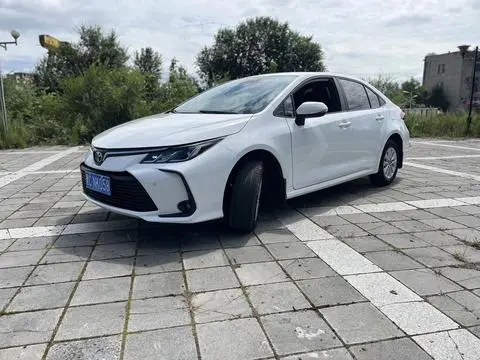 Toyota Corolla 2022 — фото 1