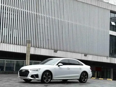 Audi A4L 2020