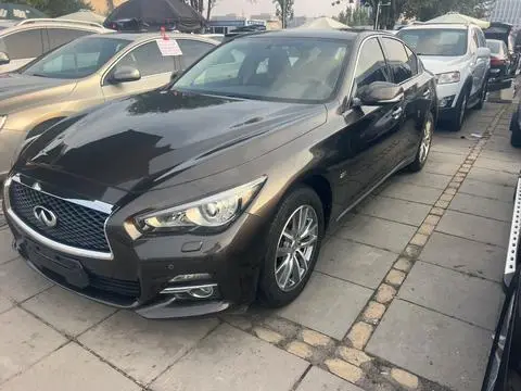 Infiniti Q50L 2015