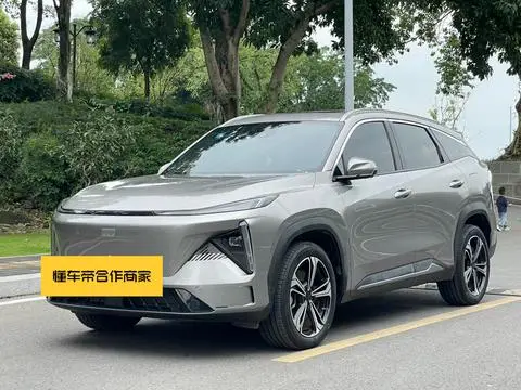 Geely L7 2023