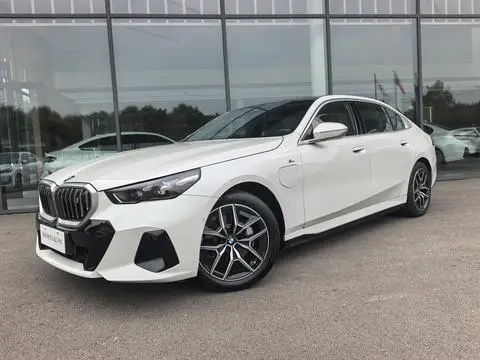 BMW i5 2025 — фото 1