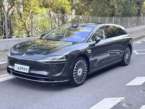 Stelato S9T 2025