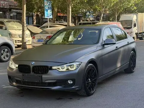 BMW 3 Series 2018 — фото 1