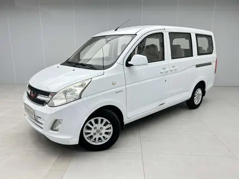 Wuling 荣光V 2016 — фото 1
