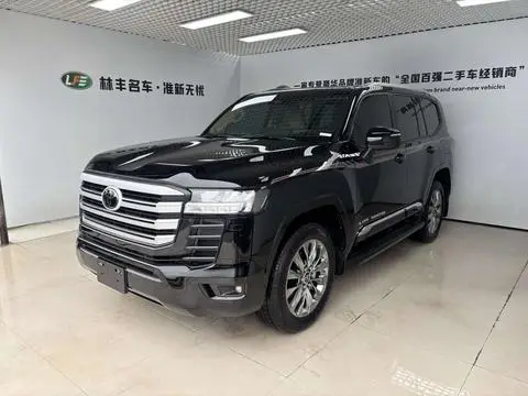 Toyota Land Cruiser 2025 — фото 1