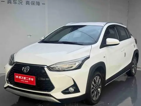 Toyota YARIS L 2022 — фото 1