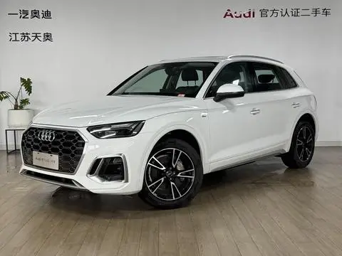 Audi Q5L 2024 — фото 1
