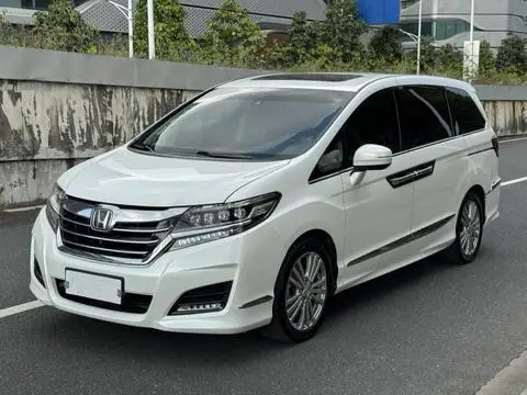 Honda 艾力绅 2016