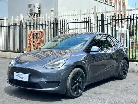 Tesla Model Y 2022 — фото 1