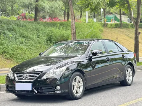 Toyota Reiz 2010
