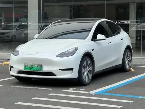 Tesla Model Y 2022 — фото 1