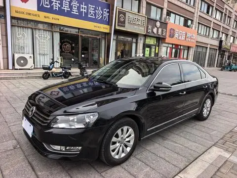 Volkswagen Passat 2015 — фото 1